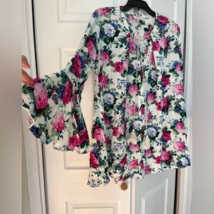 Women’s boho flowy floral tunic Umgee brand Medium